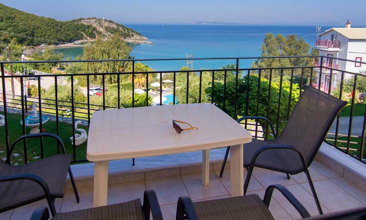 Alexios Apartments ペルディカ エクステリア 写真